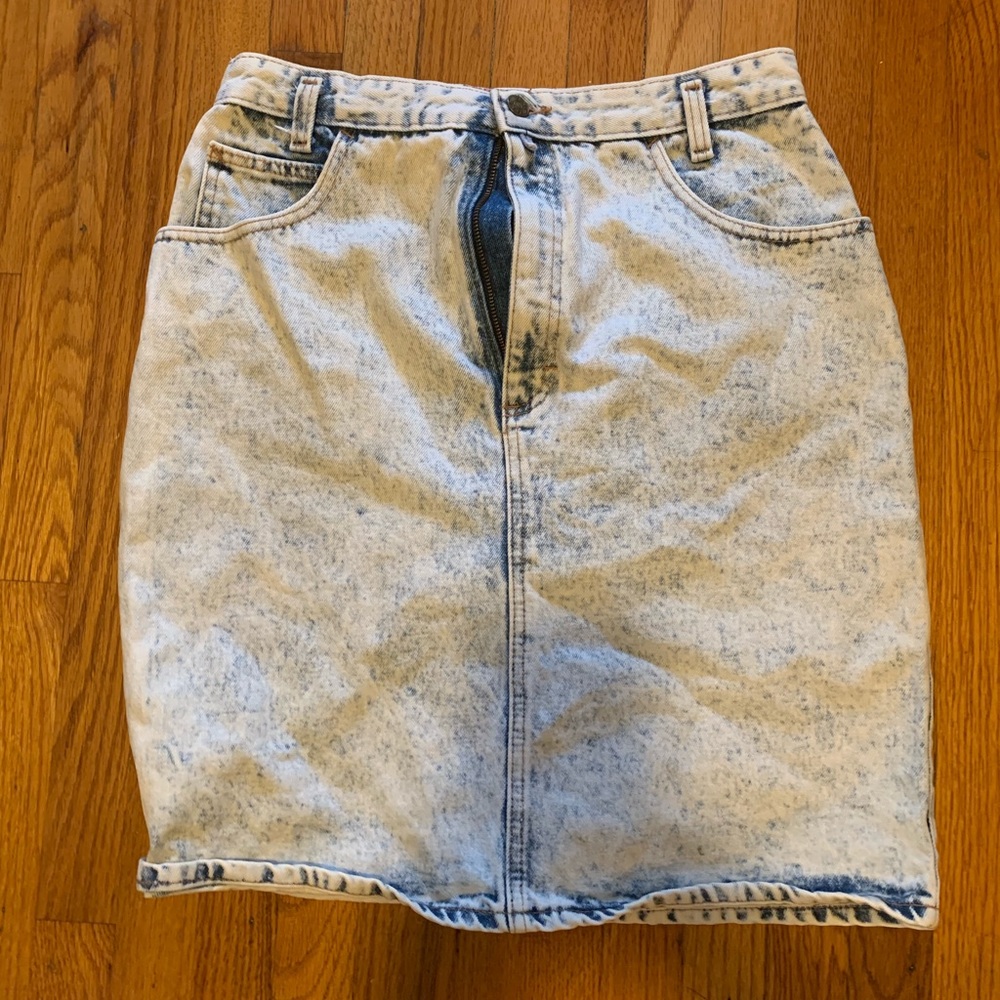 Vintage acid wash denim skirt